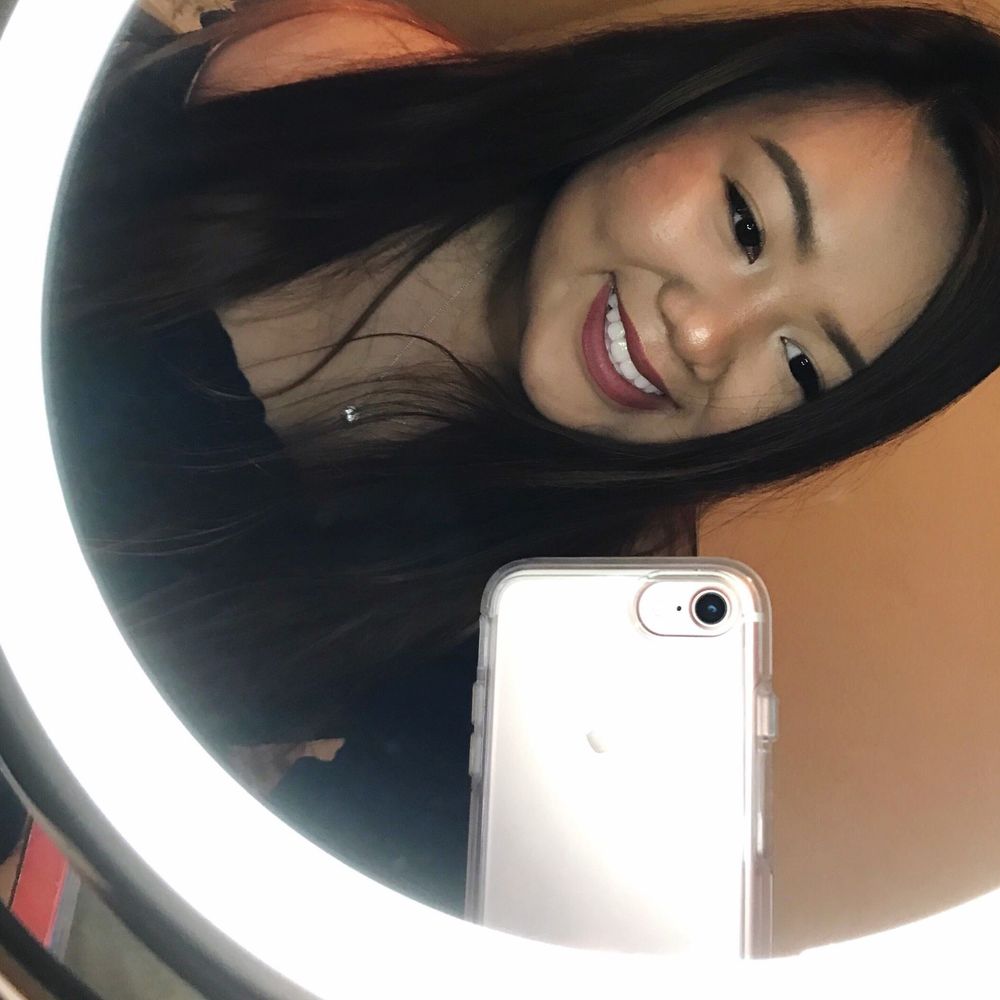 Meet your Posher, Abigail